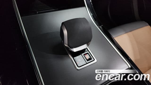 Land Rover Range Rover Velar 3.0 P400 Dynamic HSE, 2025 9