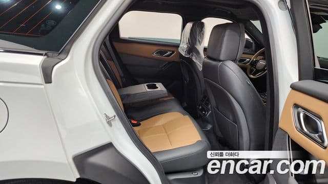 Land Rover Range Rover Velar 3.0 P400 Dynamic HSE, 2025 12