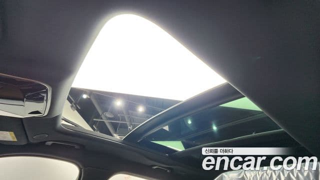 Land Rover Range Rover Velar 3.0 P400 Dynamic HSE, 2025 18