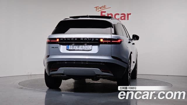 Land Rover Range Rover Velar 3.0 P400 Dynamic HSE, 2025 4