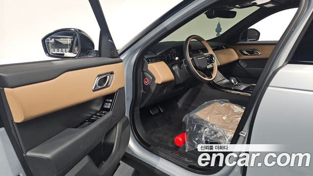 Land Rover Range Rover Velar 3.0 P400 Dynamic HSE, 2025 10