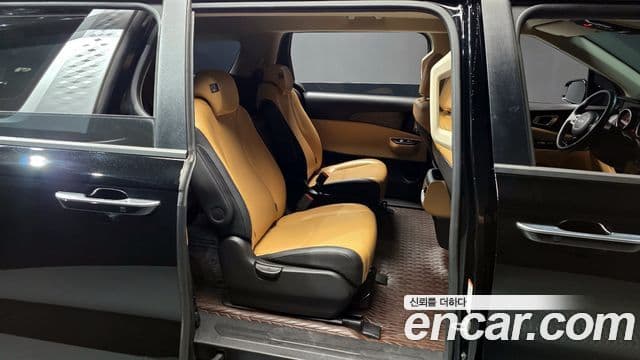 Kia Carnival 4세대 Prestige, 2023 12