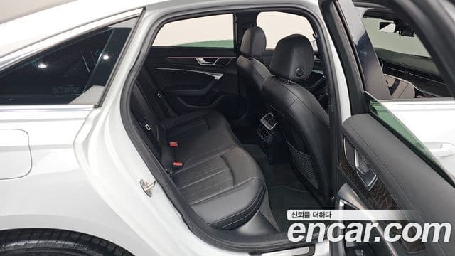 Audi A6 (C8) Premium, 2021 12