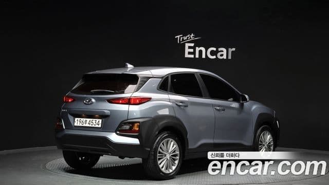 Hyundai Kona Smart, 2020 2