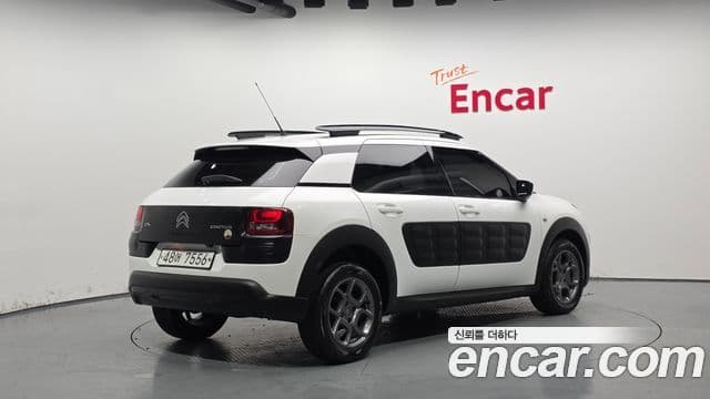 Ситроен / DS C4 Cactus 1.6 BlueHDi Feel (название комплектации), 2018 2
