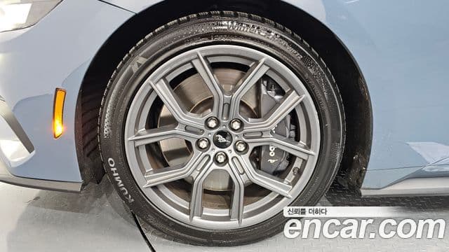 Ford Mustang 7세대 2.3 EcoBoost Premium купе, 2024 все фото