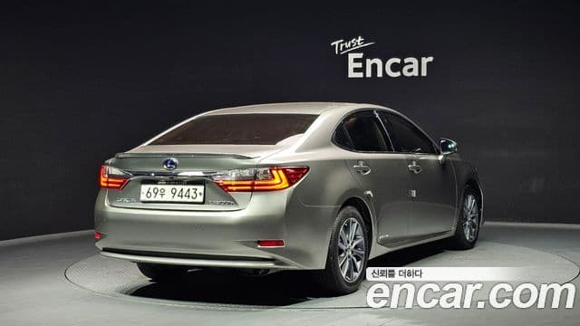 Lexus New ES300h XV60, 2017 2