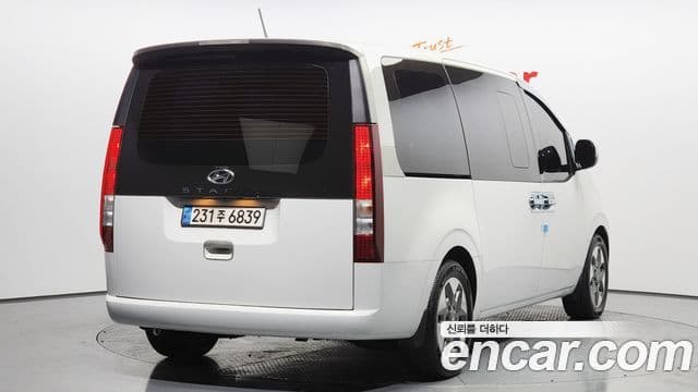 Hyundai Staria Modern, 2023 2
