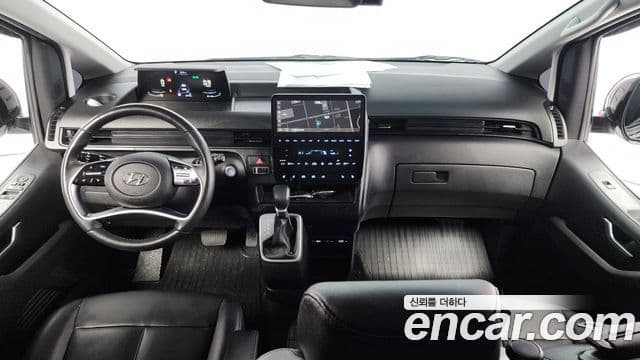 Hyundai Staria Modern, 2023 7