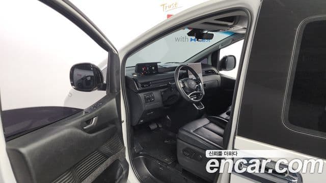 Hyundai Staria Modern, 2023 11