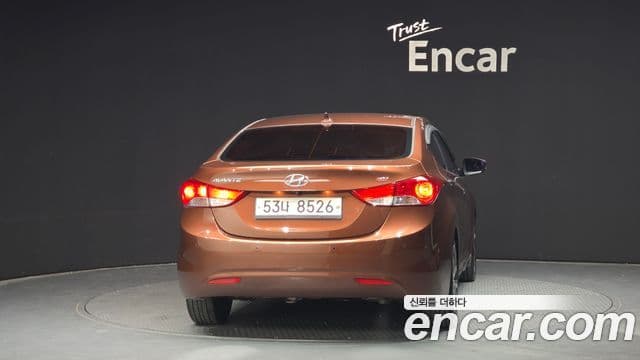 Hyundai Avante MD Modern, 2013 4