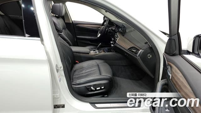 BMW 5시리즈 (G30) 530i xDrive Luxury Plus, 2018 11