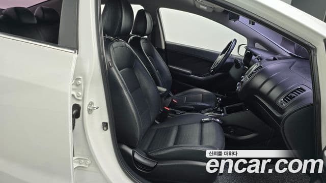 Kia The / новый New K3 Style, 2017 10