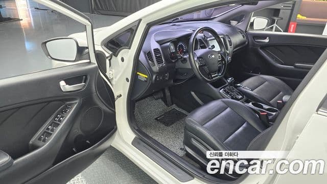 Kia The / новый New K3 Style, 2017 11