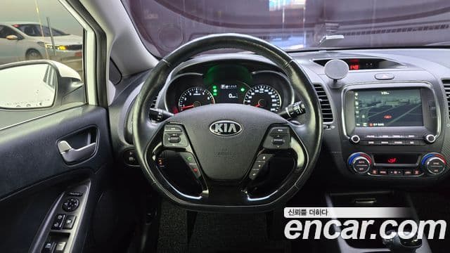 Kia The / новый New K3 Style, 2017 13