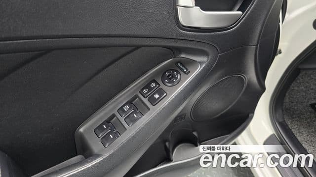 Kia The / новый New K3 Style, 2017 17