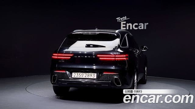 Genesis GV70, 2021 4