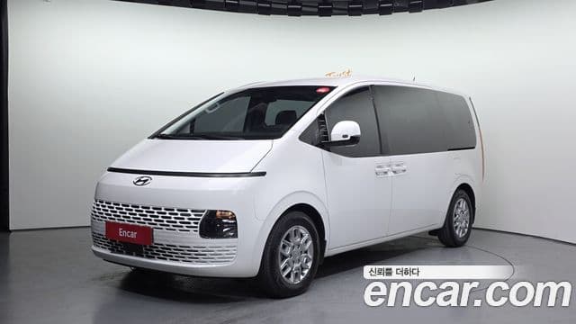 Hyundai Staria Modern, 2022 1