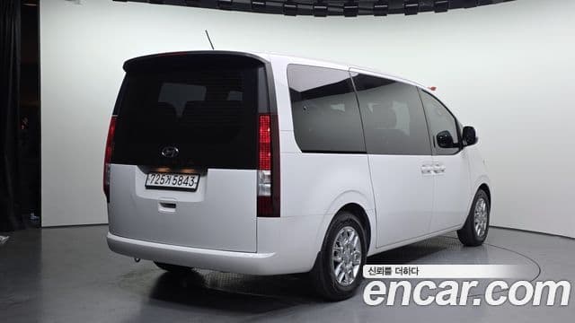 Hyundai Staria Modern, 2022 2