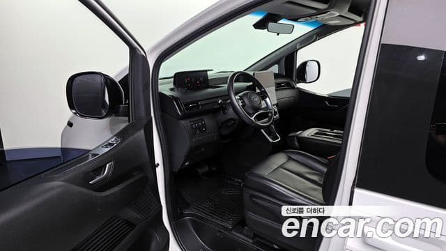 Hyundai Staria Modern, 2022 10