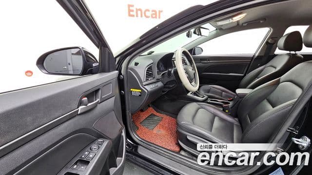 Hyundai Avante AD 1.6 GDI Value Plus, 2018 10