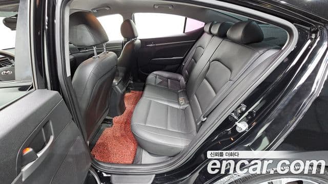 Hyundai Avante AD 1.6 GDI Value Plus, 2018 11