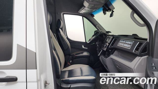 Hyundai 쏠라티 Luxury, 2023 11