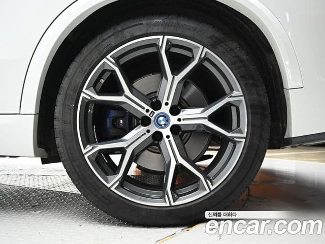 BMW X5 (G05) xDrive 45e M Sport, 2023 все фото
