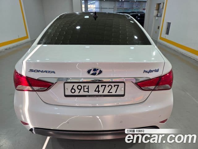 Hyundai Sonata гибрид Modern, 2014 4