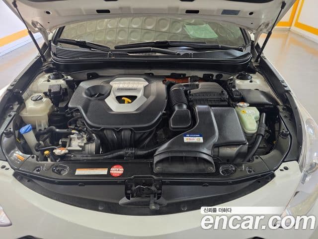Hyundai Sonata гибрид Modern, 2014 6