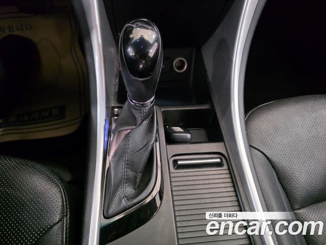 Hyundai Sonata гибрид Modern, 2014 9