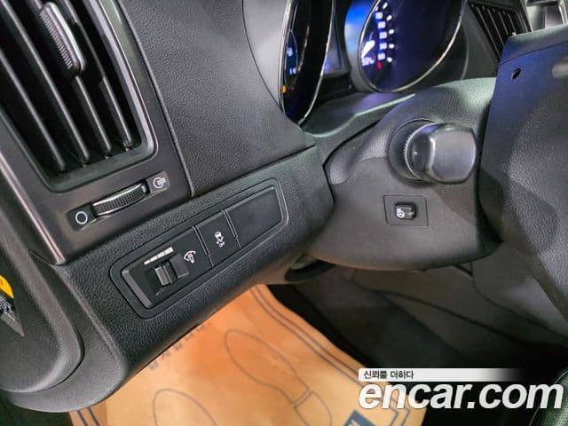 Hyundai Sonata гибрид Modern, 2014 12