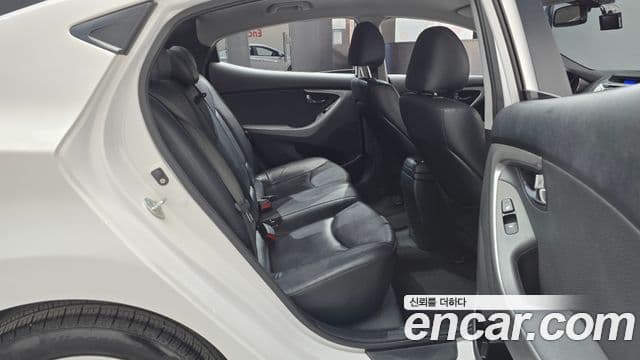 Hyundai Avante MD Premier, 2012 12