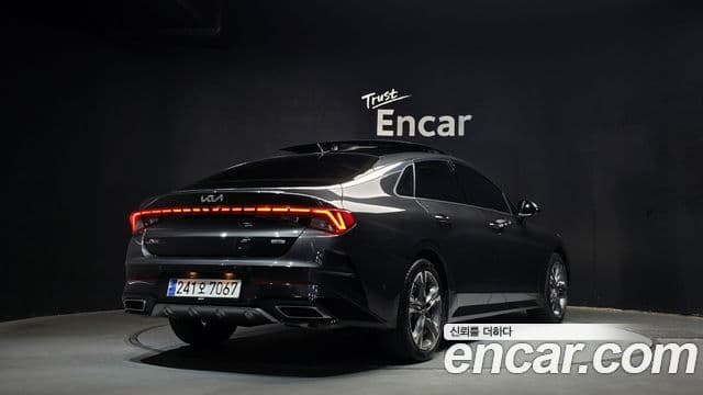Kia K5 гибрид 3세대 Signature, 2023 2