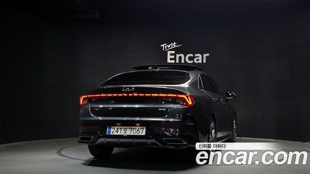 Kia K5 гибрид 3세대 Signature, 2023 4