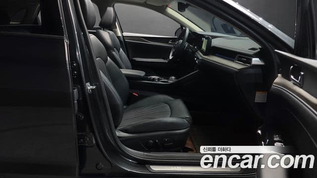 Kia K5 гибрид 3세대 Signature, 2023 10