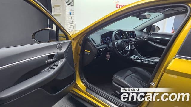 Hyundai Sonata (DN8) Premium Family, 2020 10