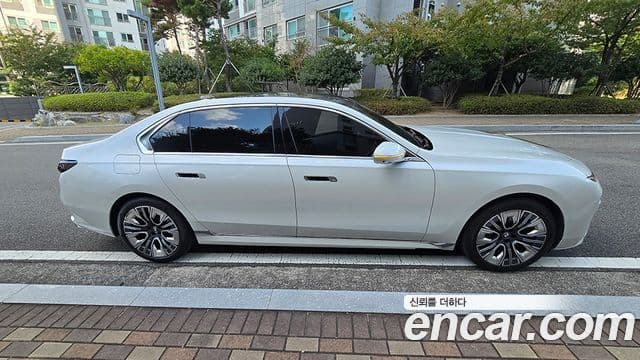 BMW 7시리즈 (G70) 740i sDrive Design Pure Excellence, 2023 3