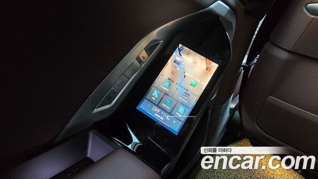 BMW 7시리즈 (G70) 740i sDrive Design Pure Excellence, 2023 17