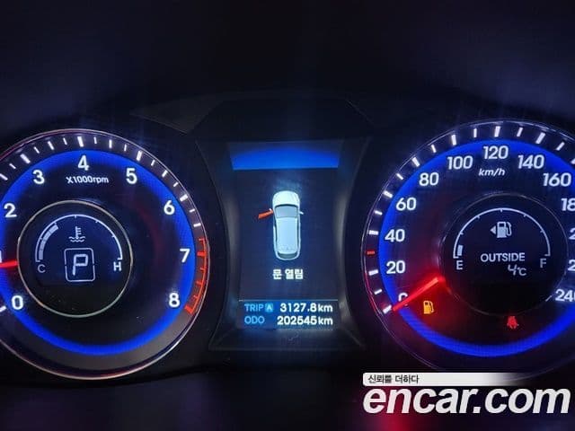 Hyundai i40 Modern, 2012 9