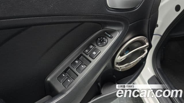 Kia K3 Luxury, 2013 17