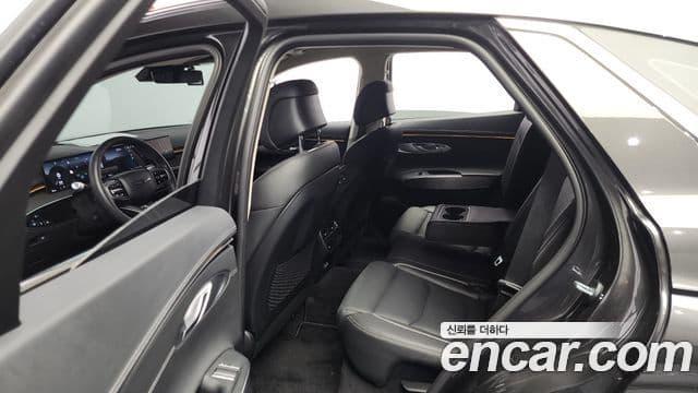 Genesis GV70, 2025 12