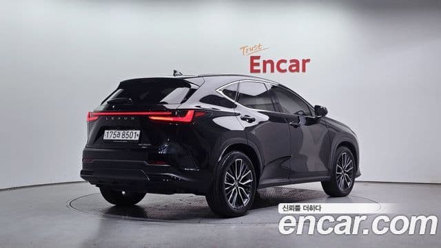Lexus NX350h 2세대 Premium, 2022 2