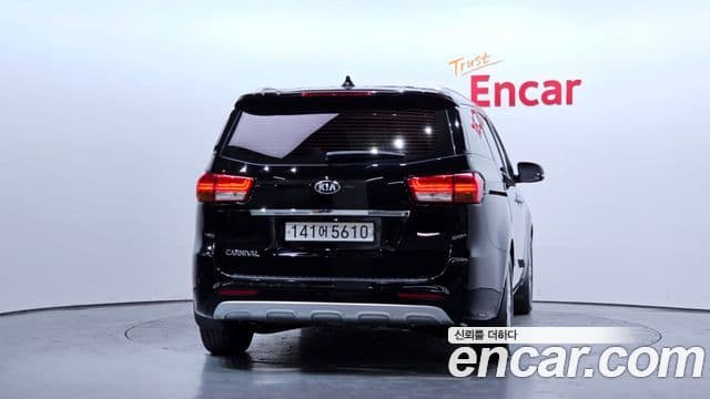 Kia All New Carnival Prestige, 2018 4