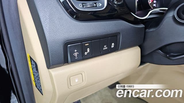 Kia All New Carnival Prestige, 2018 19