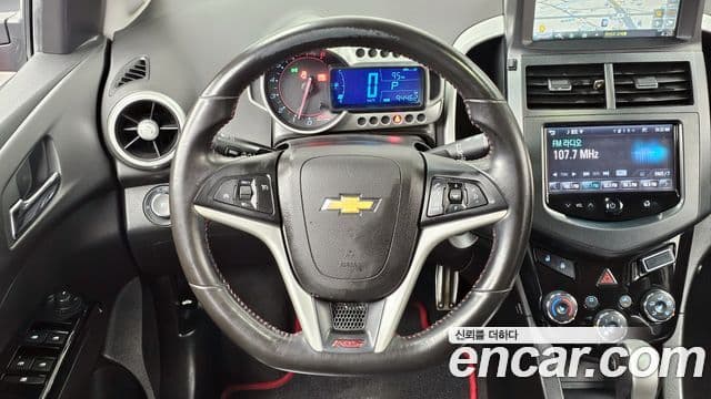 Chevrolet(GM대우) 아베오 хэтчбек 1.4 турбо RS, 2014 13