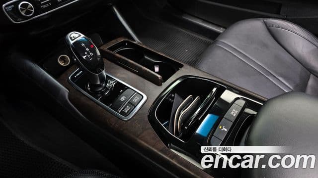 Kia K9 Special, 2013 9