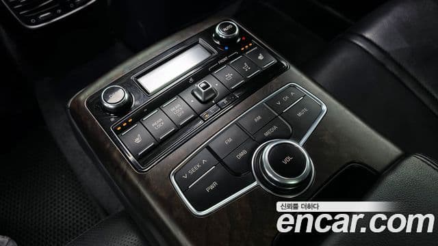 Kia K9 Special, 2013 17