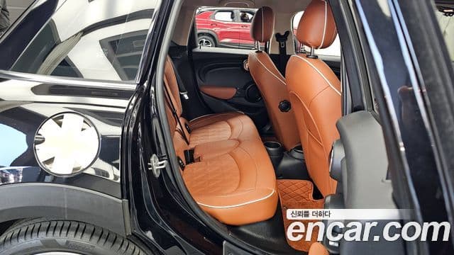 Mini Cooper 3세대, 2021 12