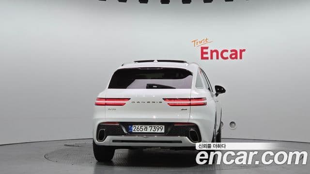 Genesis GV70, 2022 4